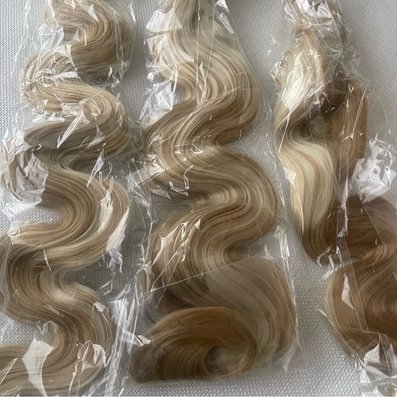 18” 20” 22” Sun Streaked Blonde Sew In Weave Extensions NEW Deep Ocean Waves - Picture 2 of 4